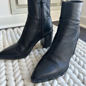 Tony Bianco booties